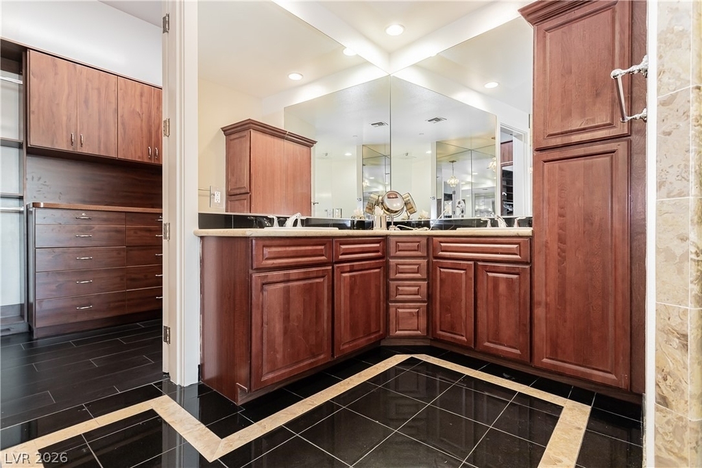 360 E Desert Inn Road - Photo 37