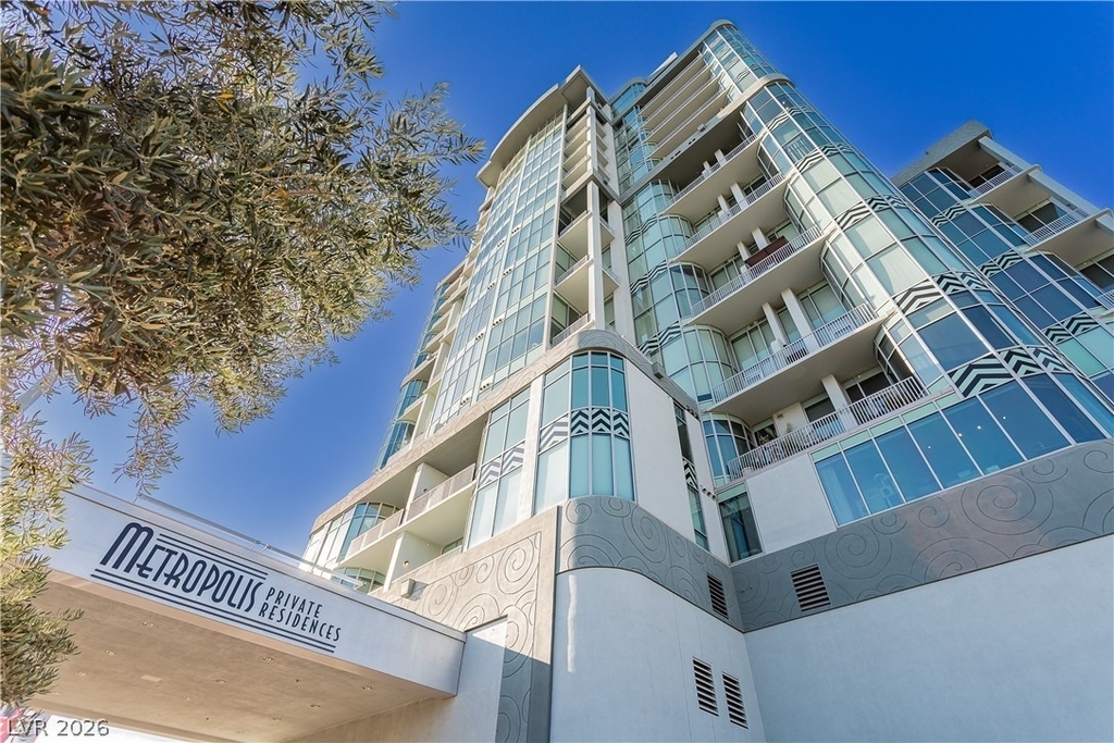 360 E Desert Inn Road - Photo 2