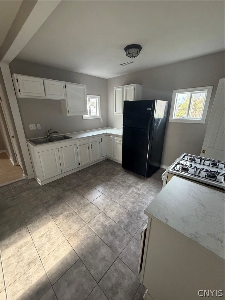 214-2 Rowland Street - Photo 4