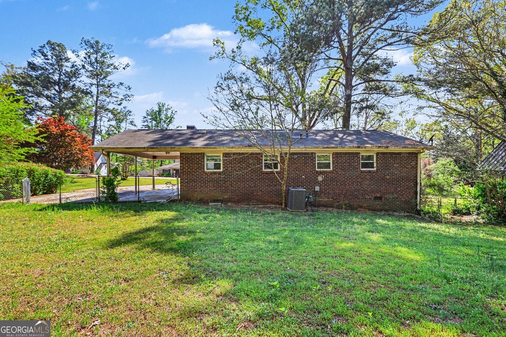 3670 Goodwin Road - Photo 15