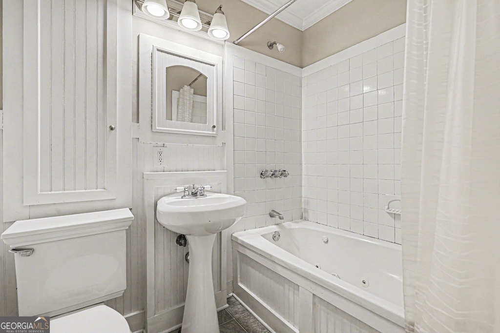 3670 Goodwin Road - Photo 13