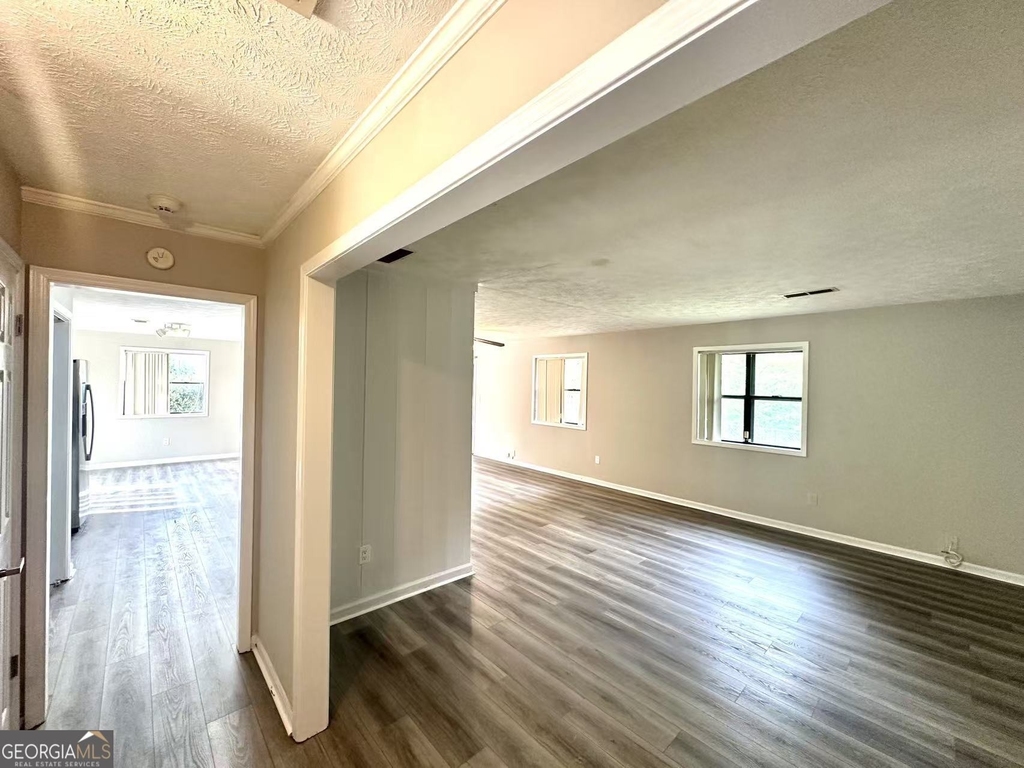 100 Lakeview Lane - Photo 5