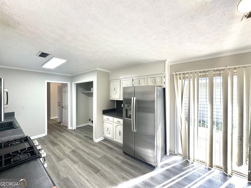 100 Lakeview Lane - Photo 10