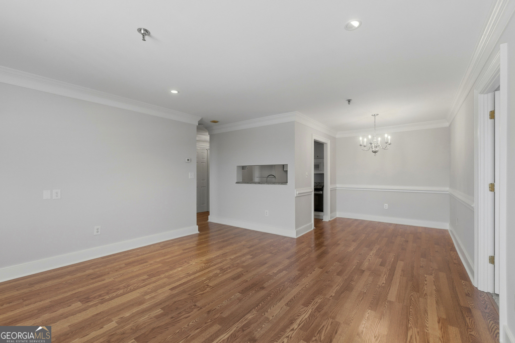 300 Johnson Ferry Road - Photo 12