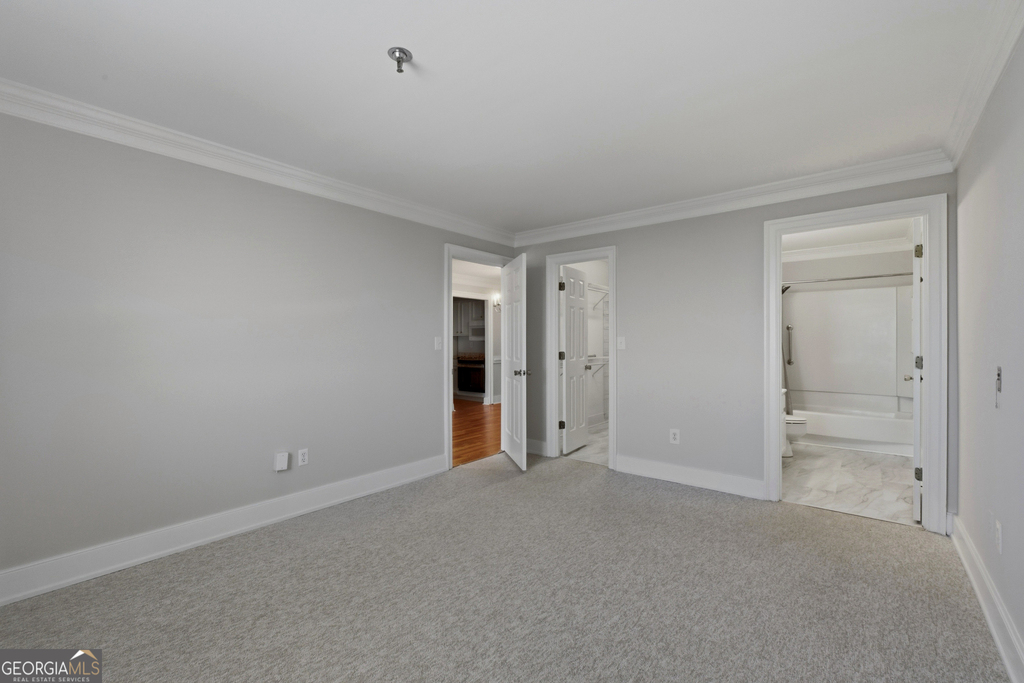 300 Johnson Ferry Road - Photo 17