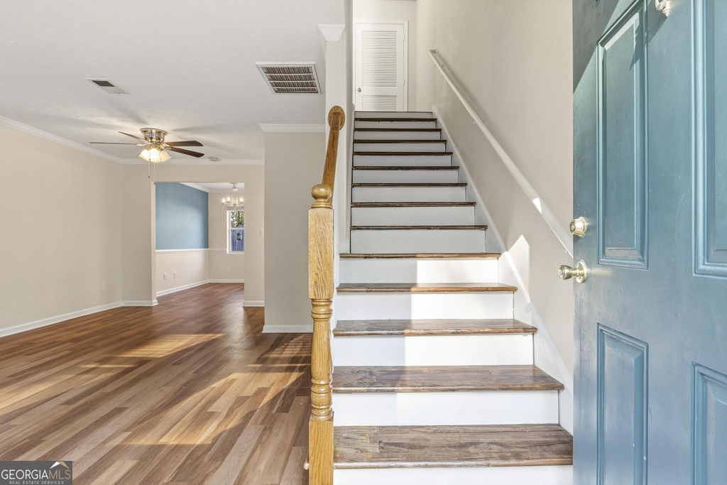 245 Winding River Drive - Photo 2