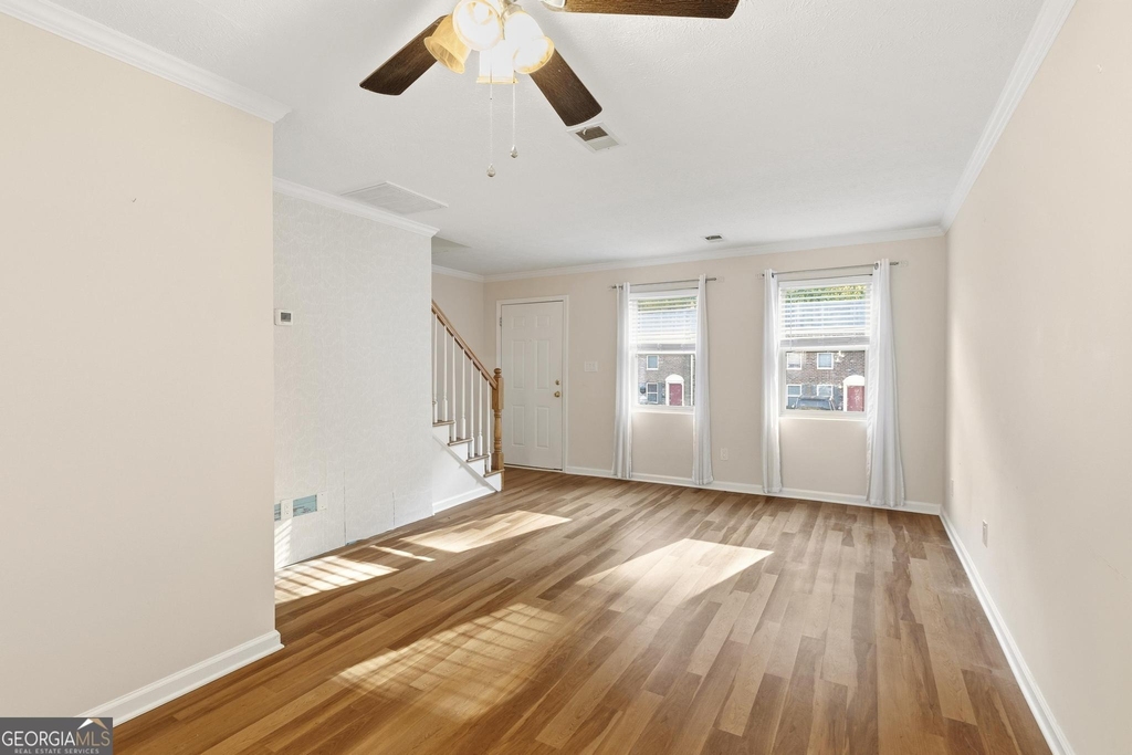 245 Winding River Drive - Photo 4