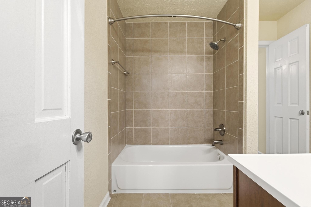 245 Winding River Drive - Photo 14