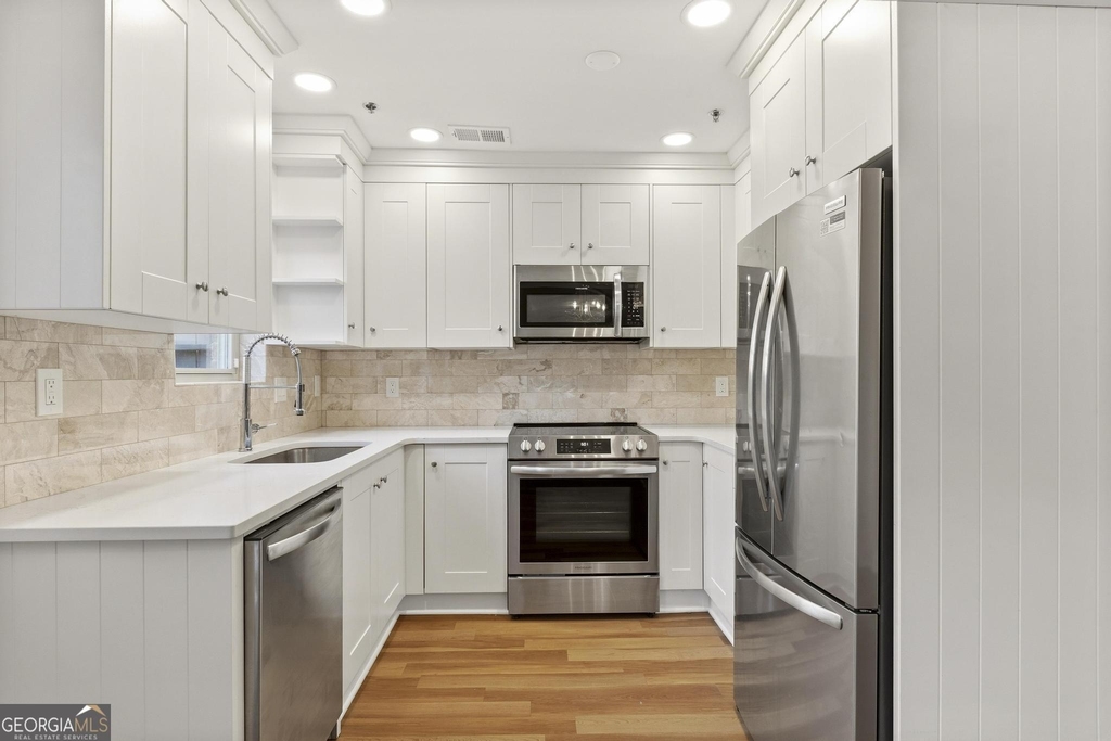 245 Winding River Drive - Photo 9