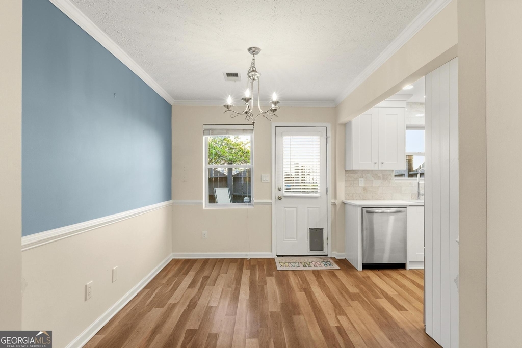 245 Winding River Drive - Photo 5
