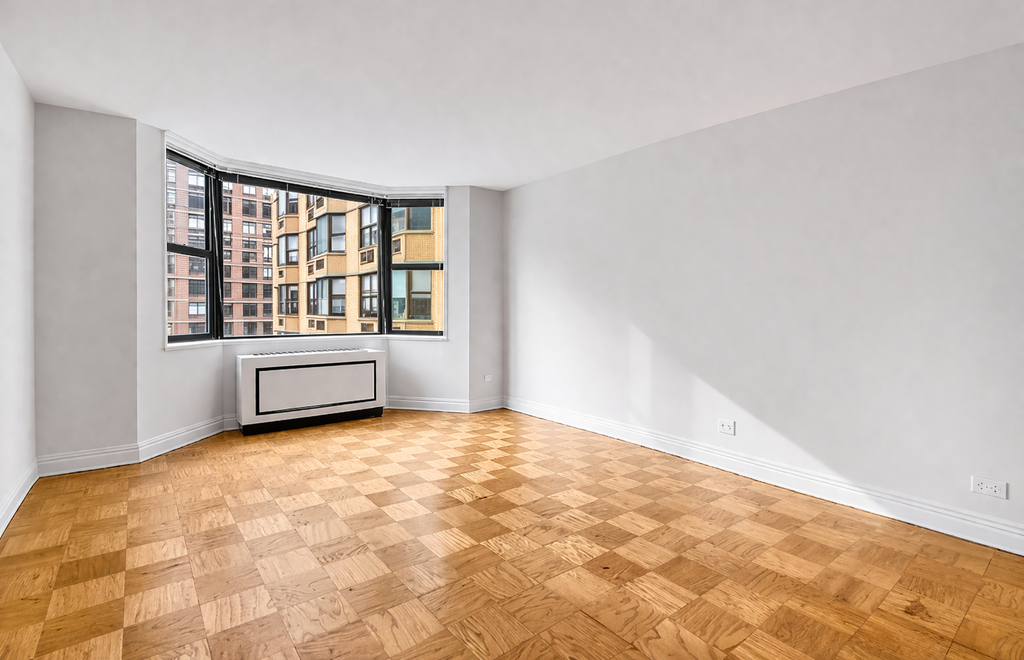 117 West 13th Street - Photo 0