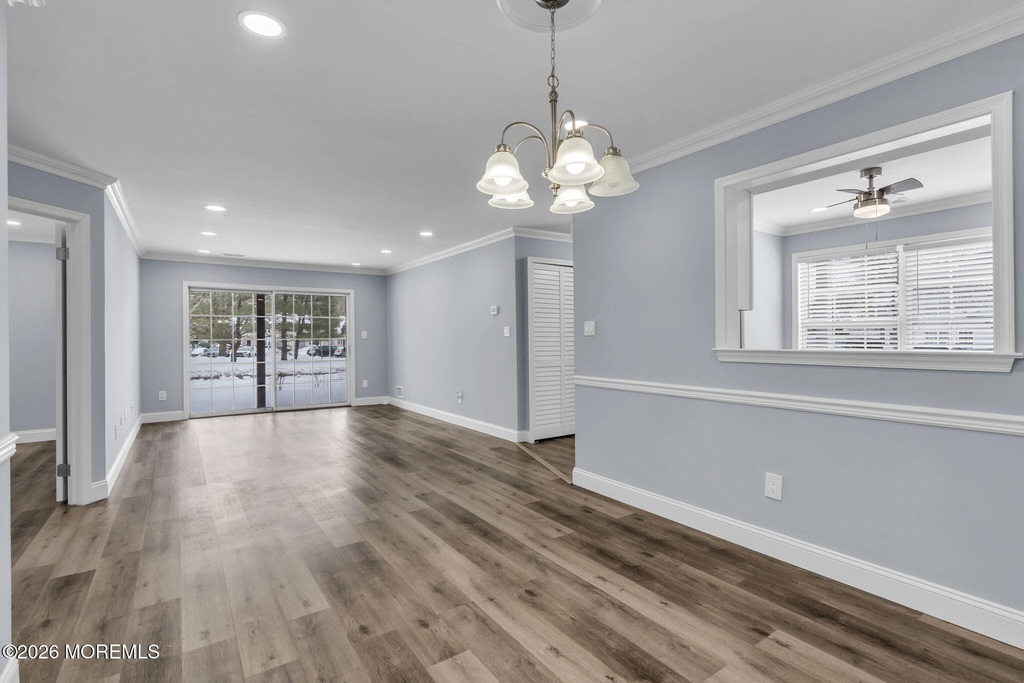 401 Hampton Court - Photo 16