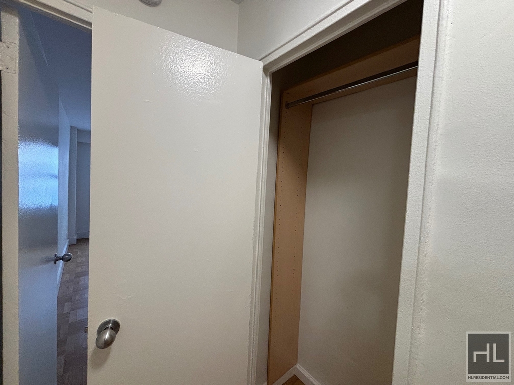 East 63 Street - Photo 7