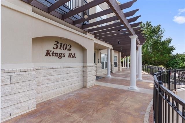 3102 Kings Road - Photo 0