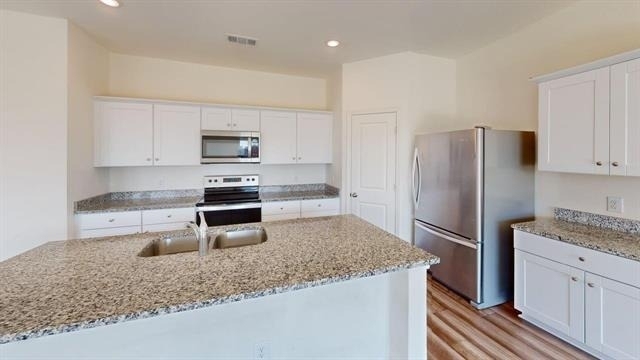 311 Pennsylvania Avenue - Photo 3