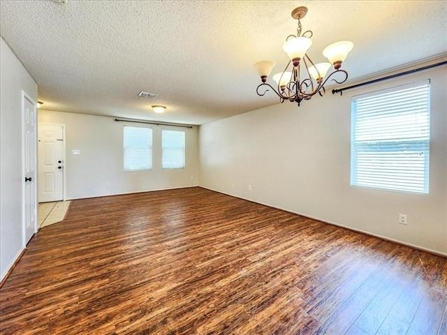 601 Jagera Way - Photo 12