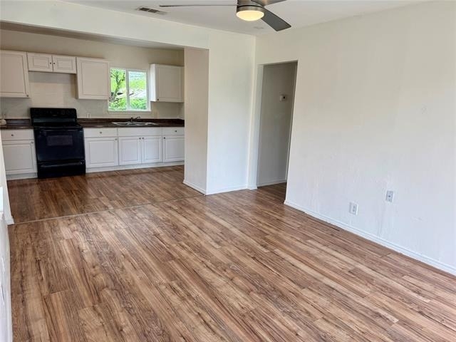 2303 Deer Path Drive - Photo 5
