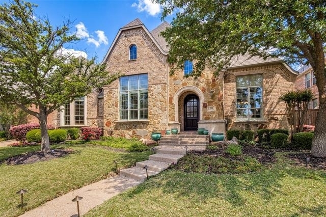 901 Sandy Trail - Photo 1