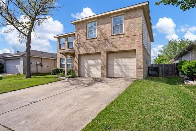 1626 White Oak Drive - Photo 0
