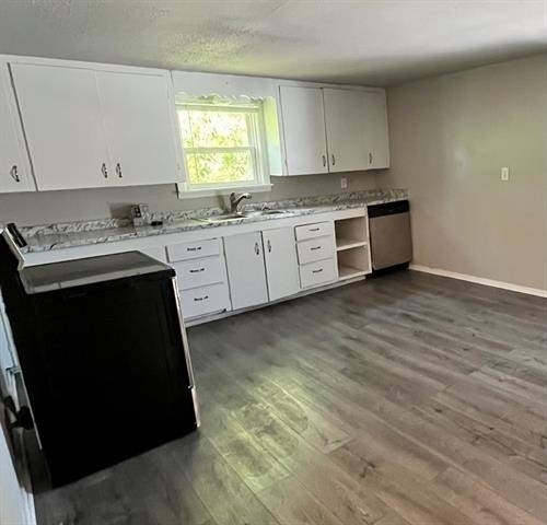 821 Bond Street - Photo 0