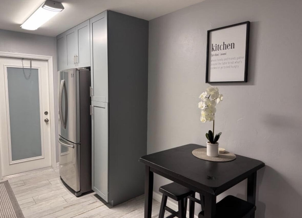 136 Akron Street - Photo 4
