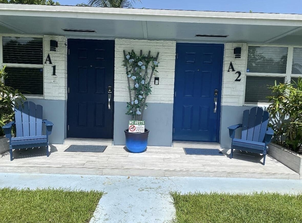 136 Akron Street - Photo 1