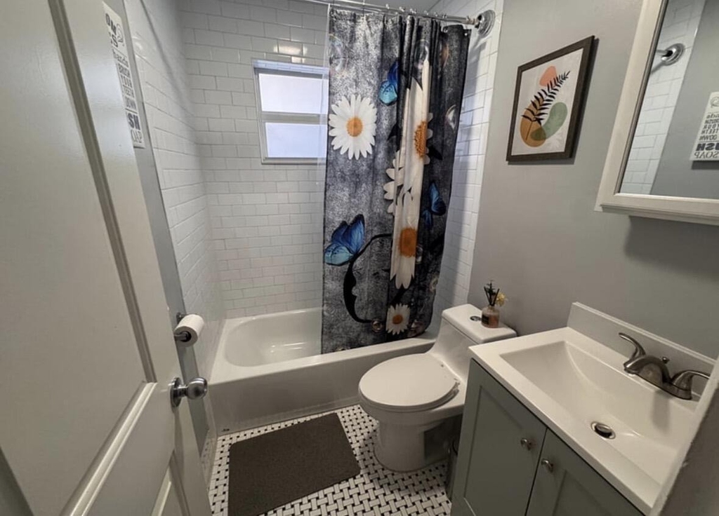 136 Akron Street - Photo 8