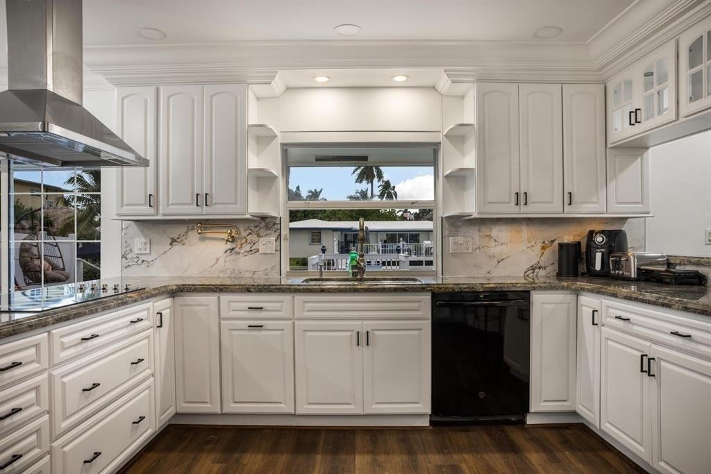 1419 Ne 57th Street - Photo 4
