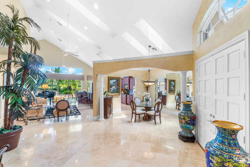 16850 Colchester Court - Photo 4