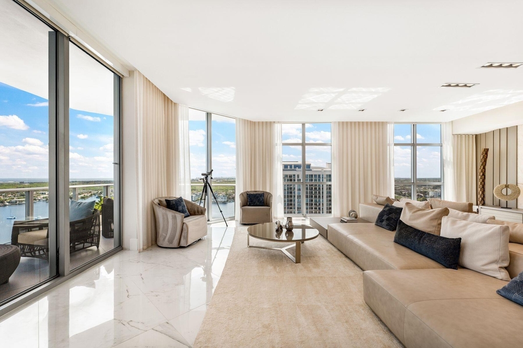 17301 Biscayne Boulevard - Photo 5