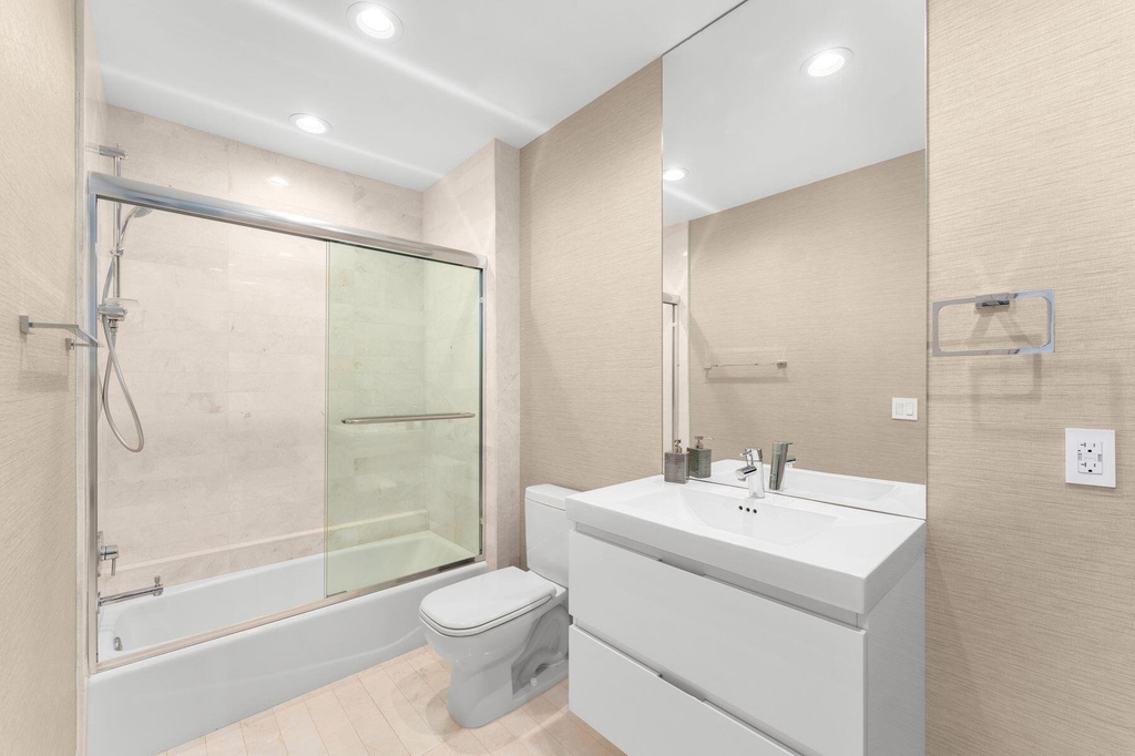 17301 Biscayne Boulevard - Photo 30
