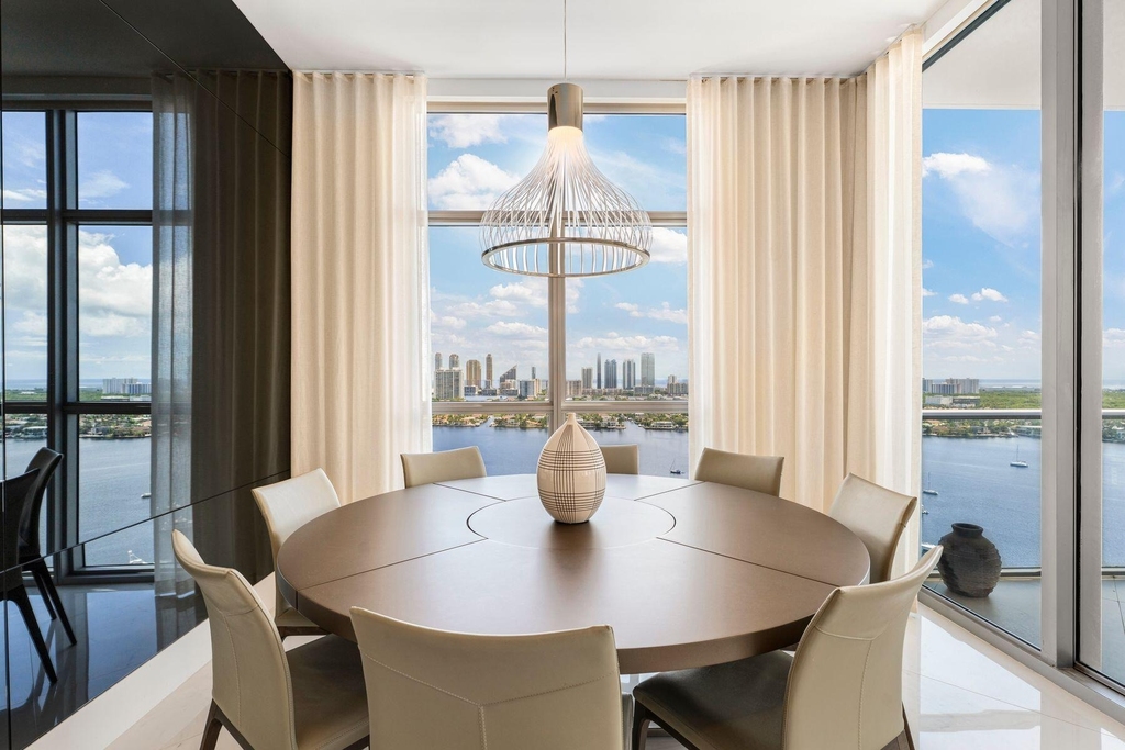 17301 Biscayne Boulevard - Photo 16