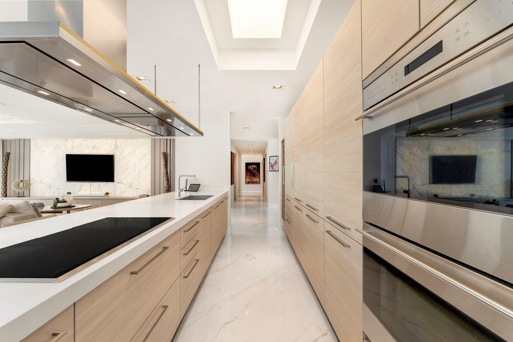 17301 Biscayne Boulevard - Photo 12