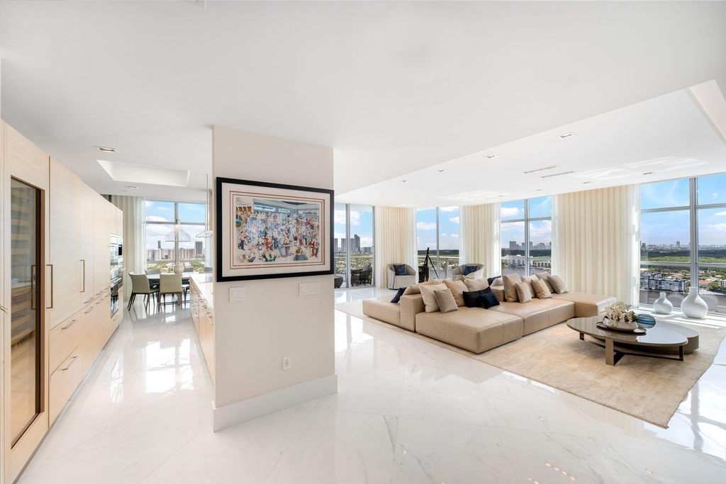 17301 Biscayne Boulevard - Photo 6