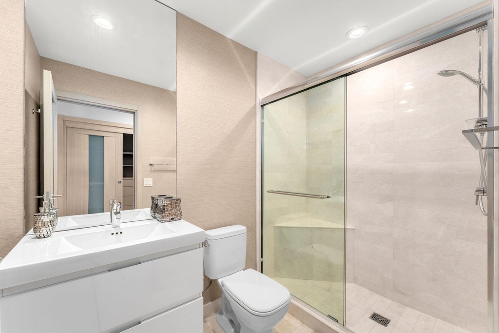 17301 Biscayne Boulevard - Photo 31
