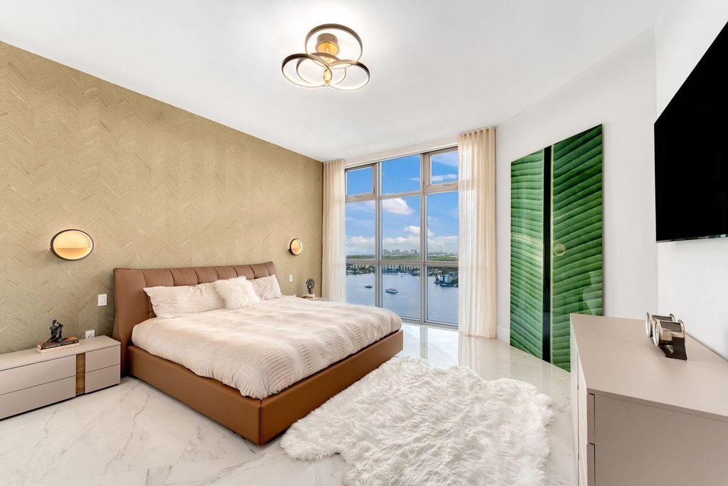 17301 Biscayne Boulevard - Photo 29