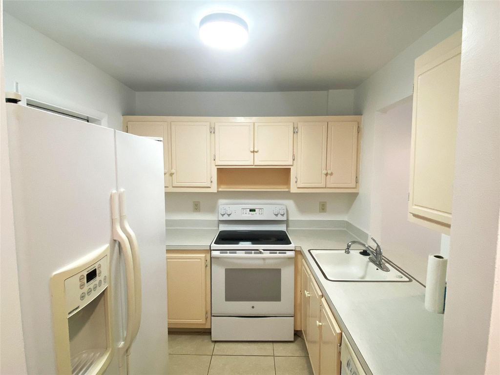 500 Se 2nd Avenue - Photo 2