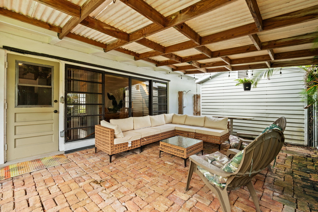 2512 Sugarloaf Lane - Photo 3
