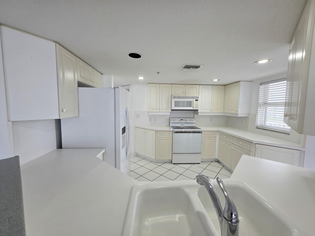 5051 N Highway A1a - Photo 26