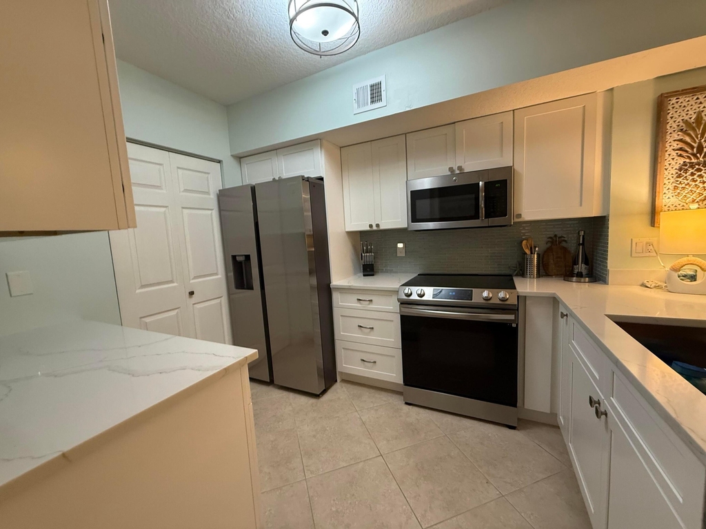 236 Village Boulevard - Photo 2