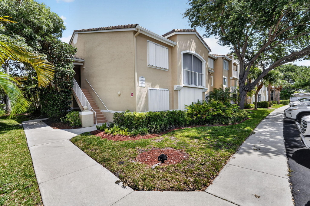 236 Village Boulevard - Photo 17