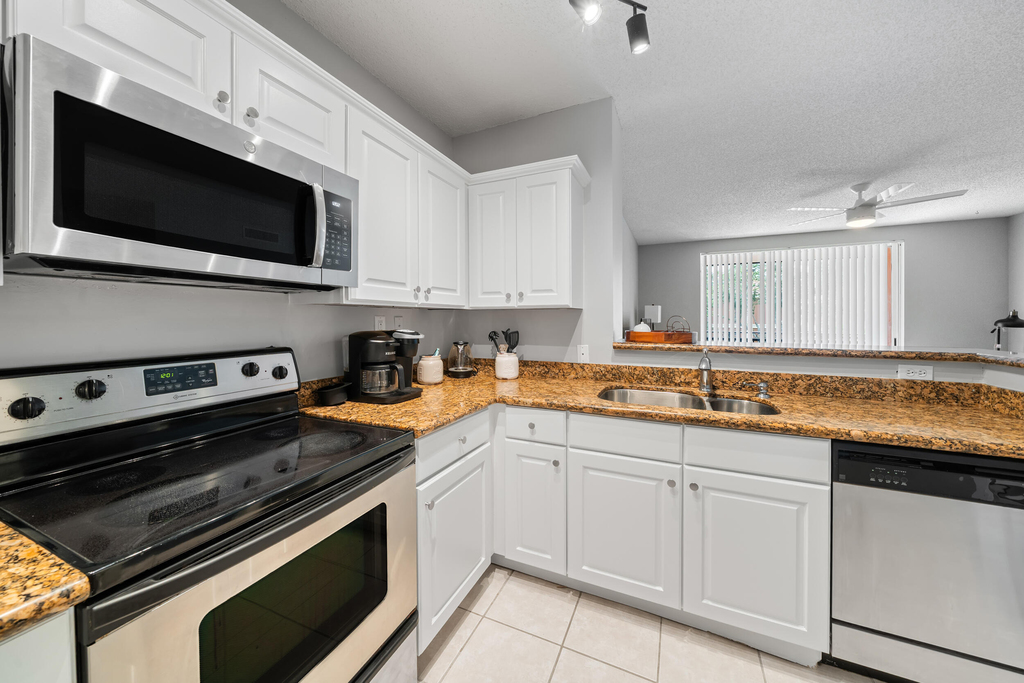 11790 Saint Andrews Place - Photo 5