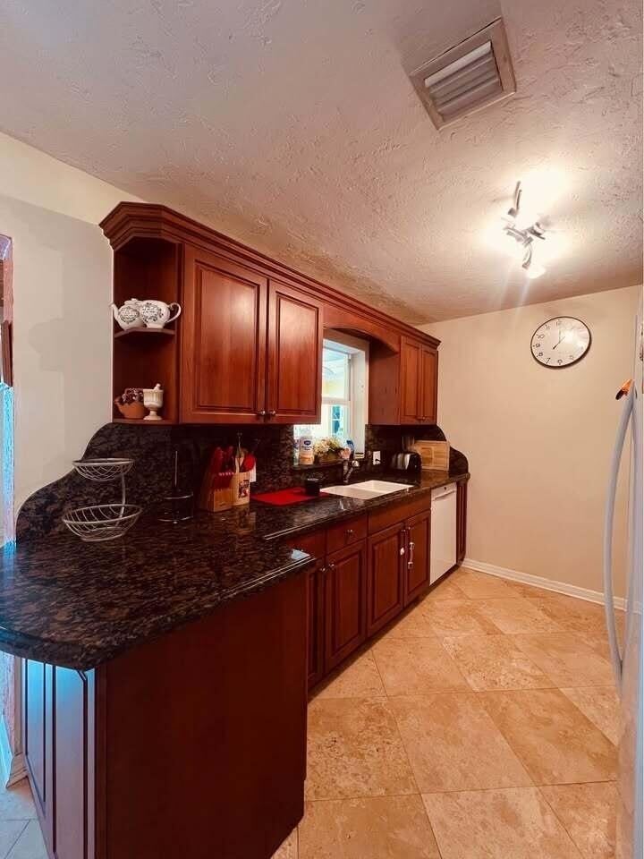 7834 Edgewater Drive - Photo 14