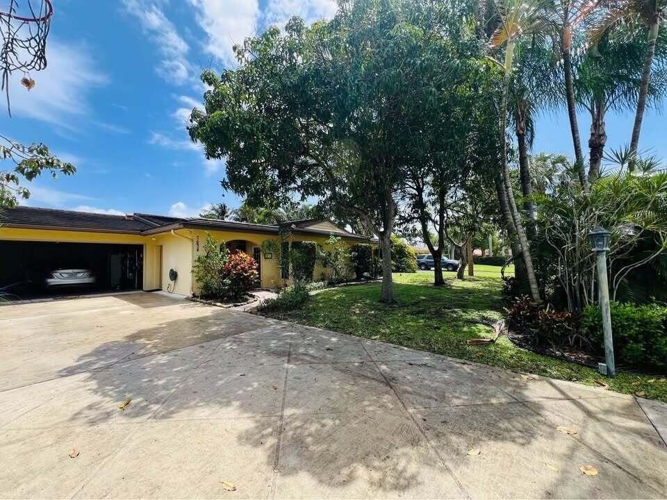 7834 Edgewater Drive - Photo 42