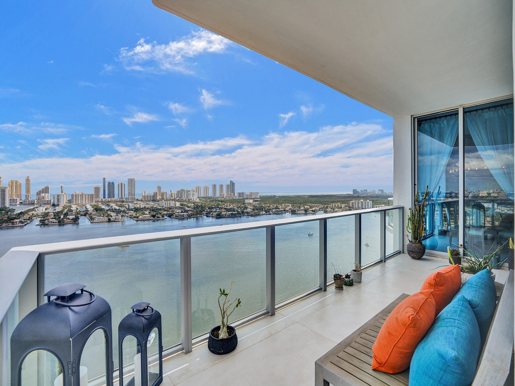 17301 Biscayne Boulevard - Photo 54