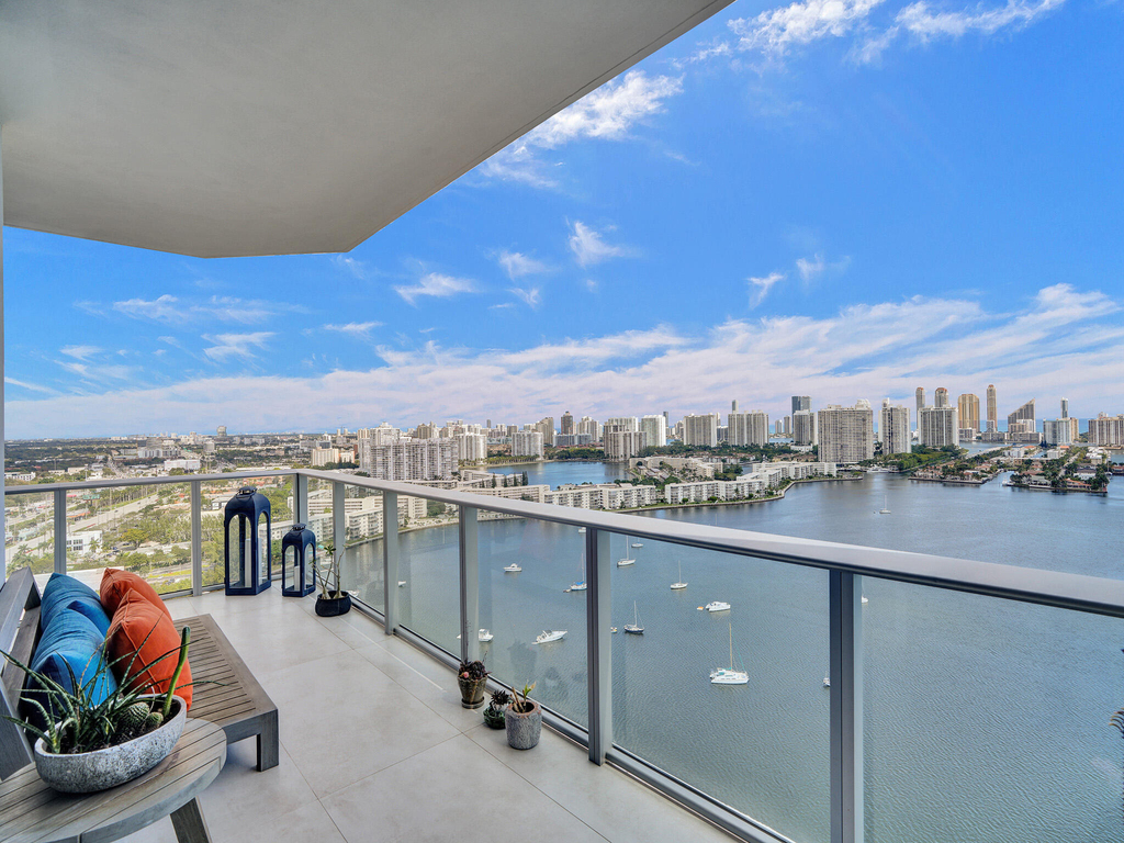 17301 Biscayne Boulevard - Photo 52