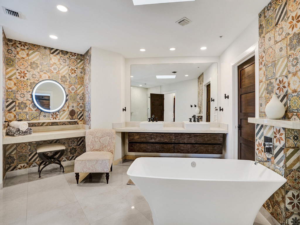 17301 Biscayne Boulevard - Photo 27