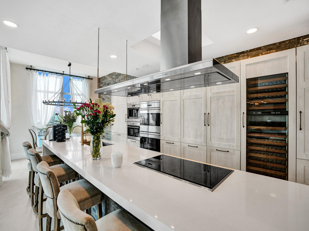 17301 Biscayne Boulevard - Photo 18