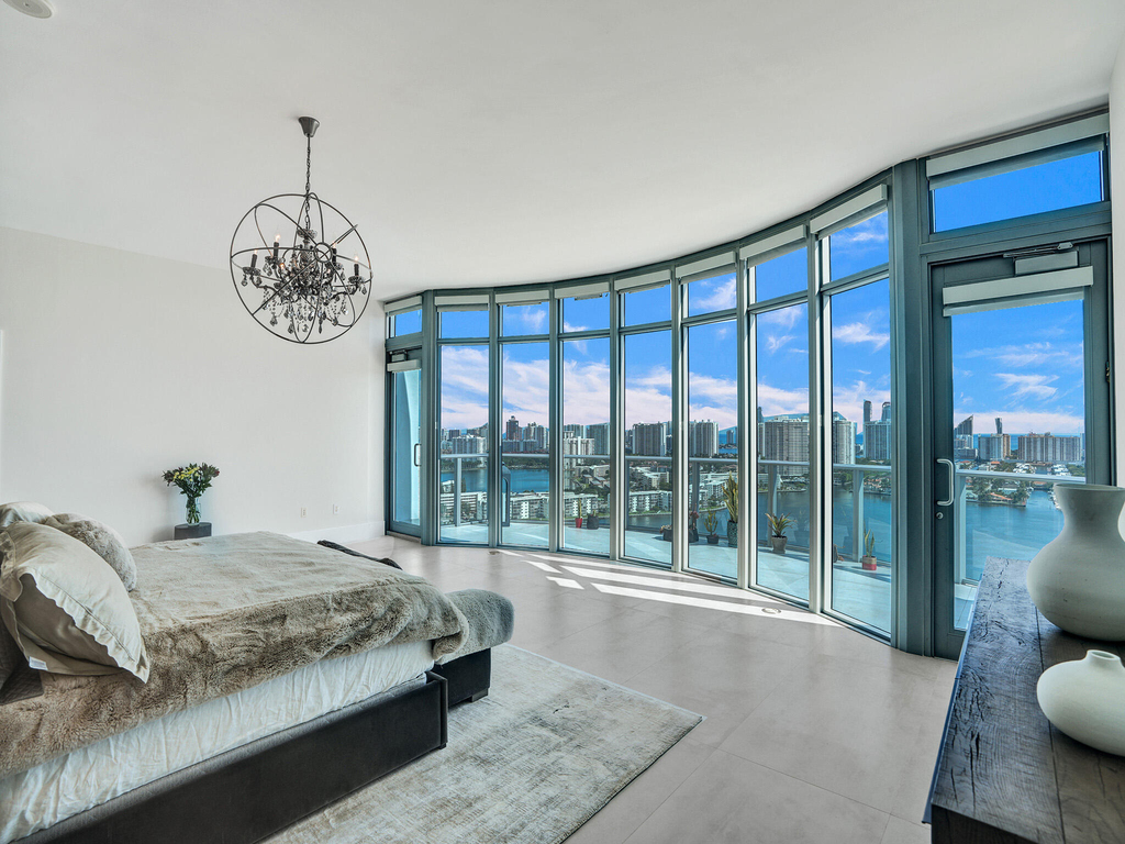 17301 Biscayne Boulevard - Photo 21