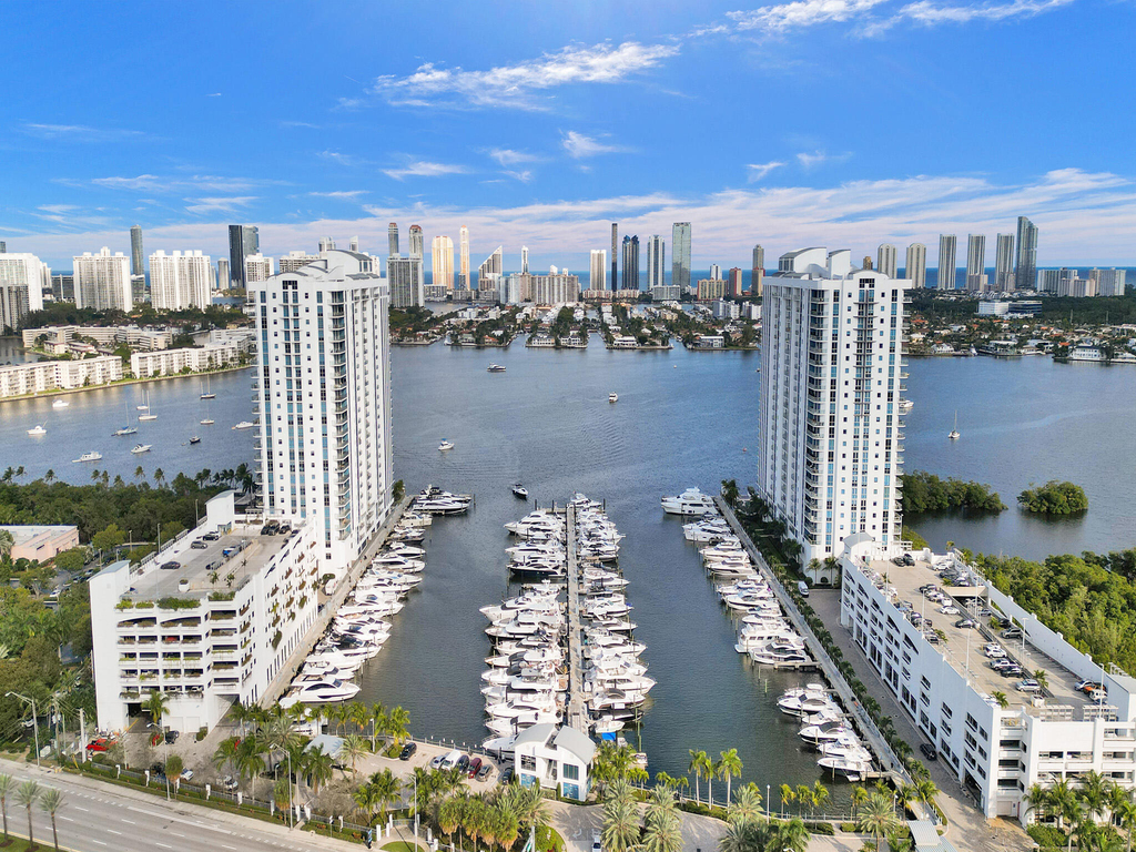 17301 Biscayne Boulevard - Photo 57